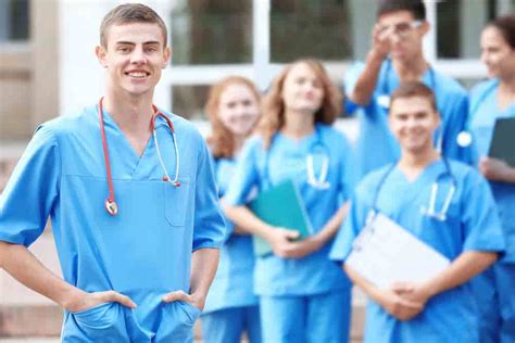 male nursing scholarships and grants